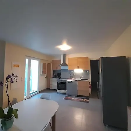 Holiday home Maison T3 70m2 Avec Jardin *